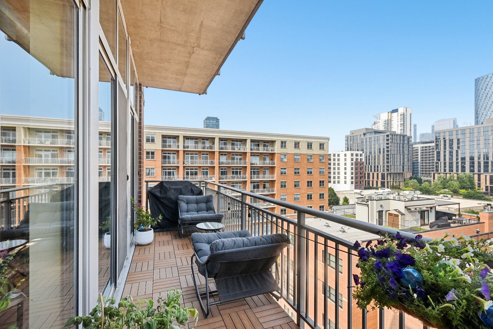 111 South Morgan Street, Unit 825 Chicago, IL 60607 - Photo 29 of 33 Gallery Image 29