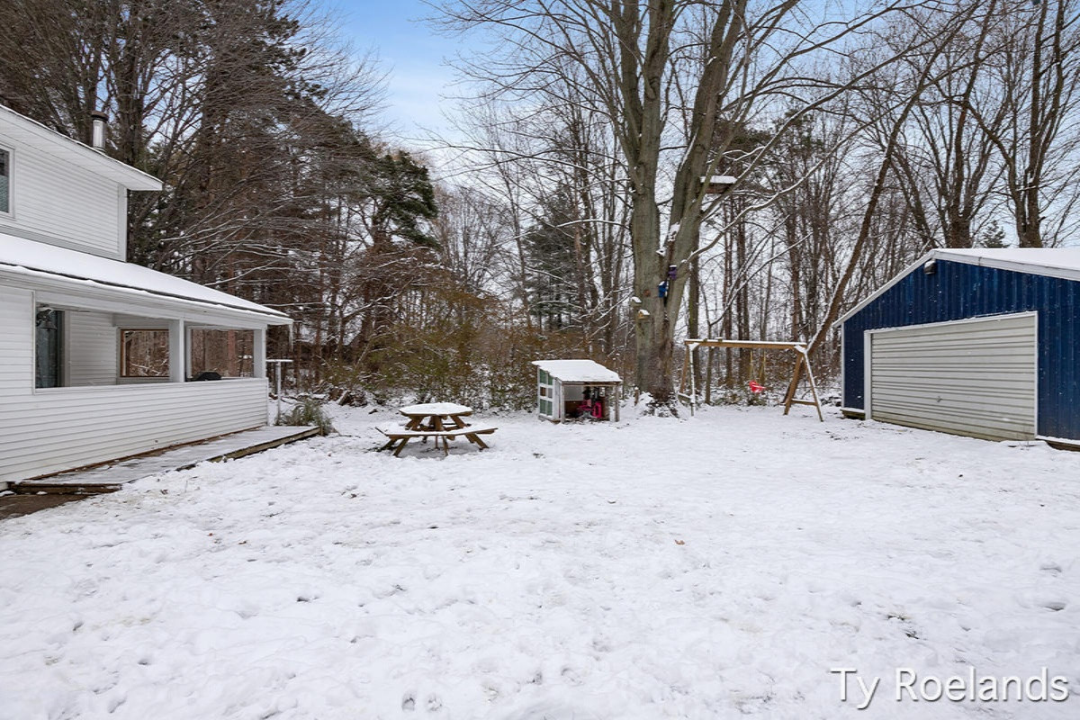 13465 Ellis Road Conklin, MI 49403 - Photo 23 of 27 IMG_1024
