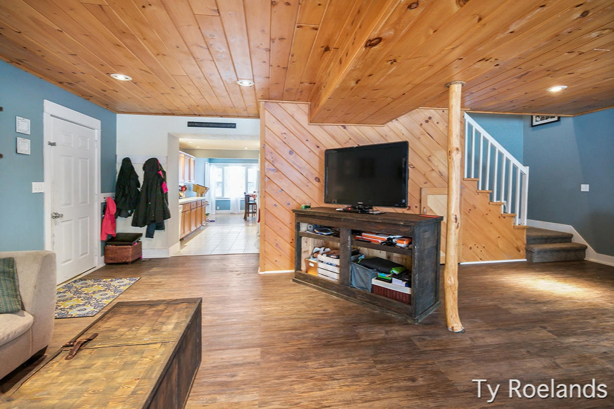 13465 Ellis Road Conklin, MI 49403 - Photo 4 of 27 IMG_1006