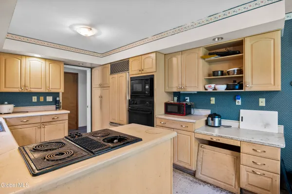 $1,695,000 | 47 Bronk Road, Coeymans, NY 12158