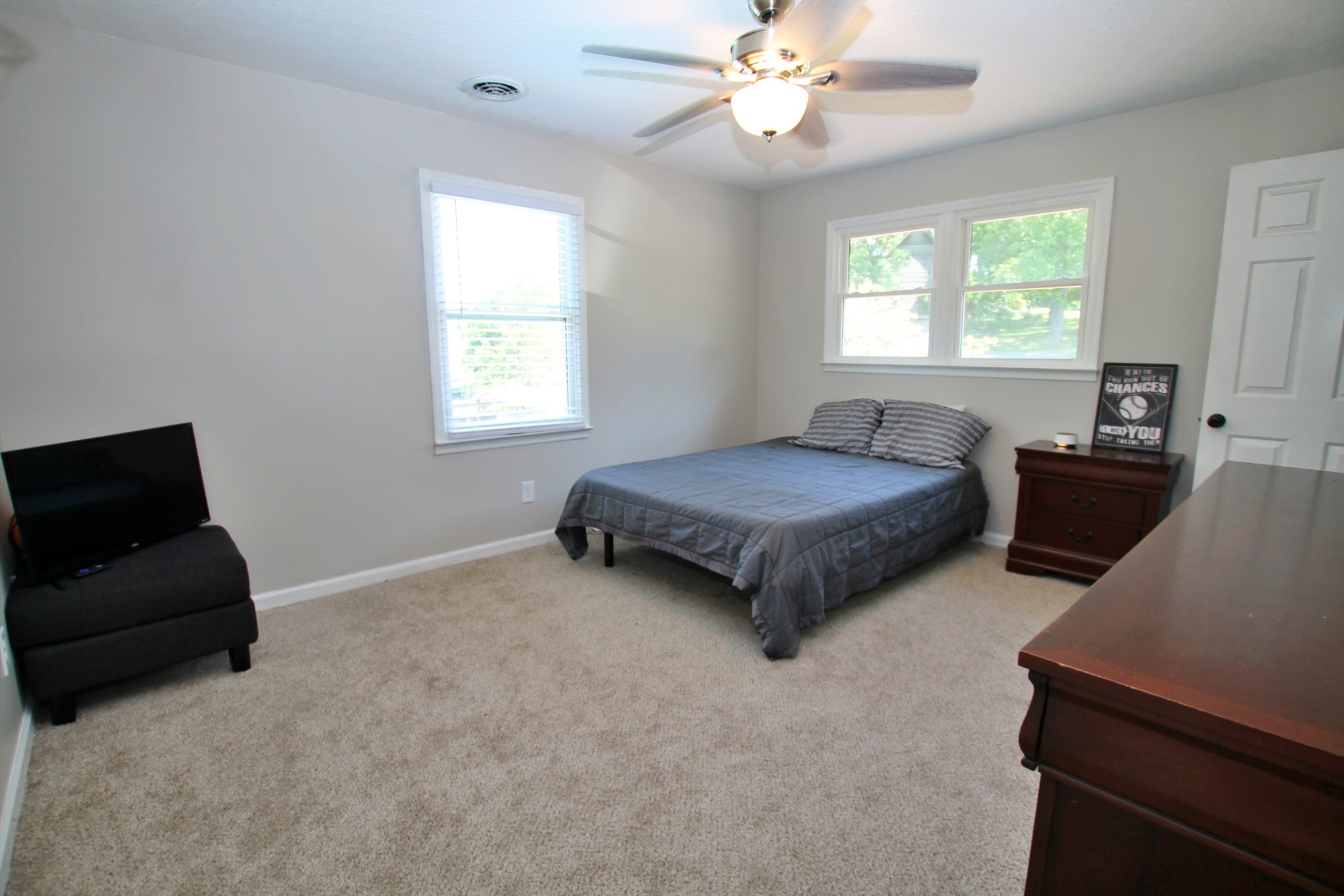 101 Timberlake Drive Springfield, TN 37172 - Photo 23 of 38 a bedroom with bed and window