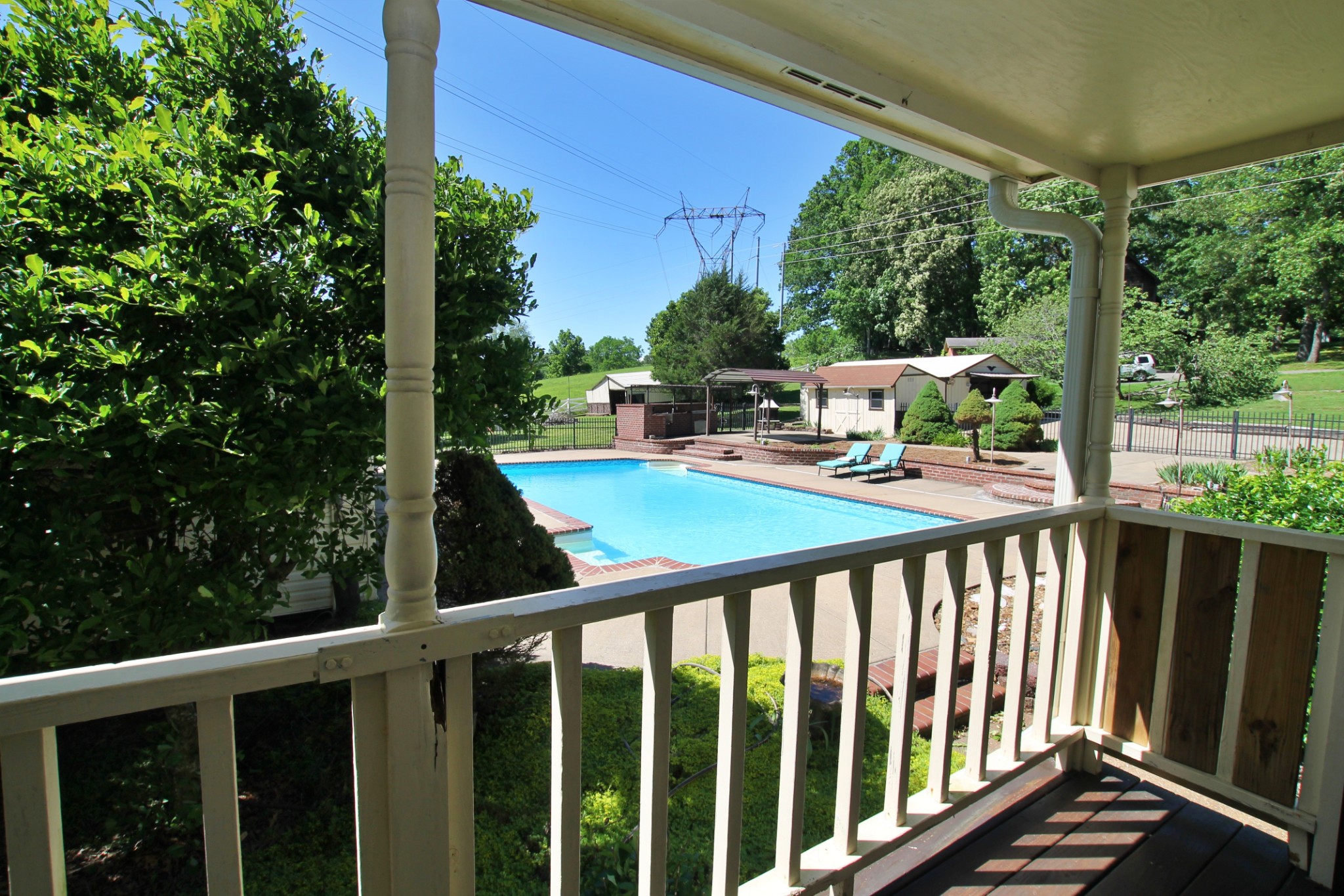 101 Timberlake Drive Springfield, TN 37172 - Photo 27 of 38 a view of a two chairs in the balcony