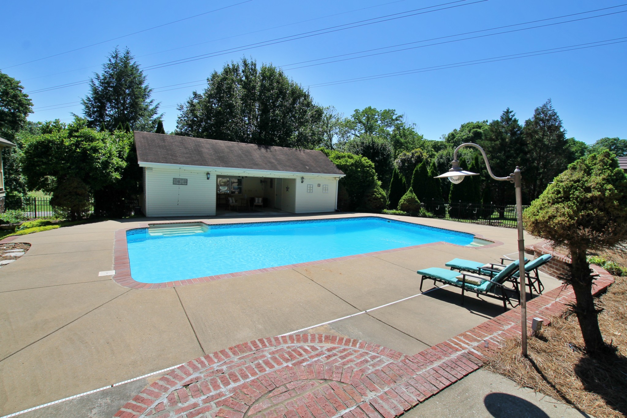 101 Timberlake Drive Springfield, TN 37172 - Photo 33 of 38 a view of a house with pool and a yard