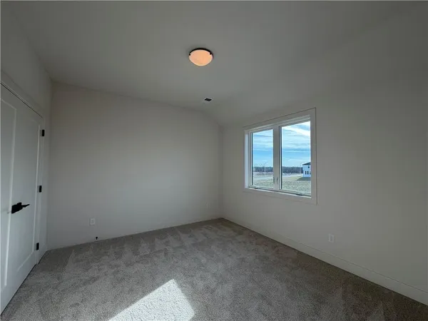 $669,950 | 10411 North Liberty Street, Kansas City, MO 64155