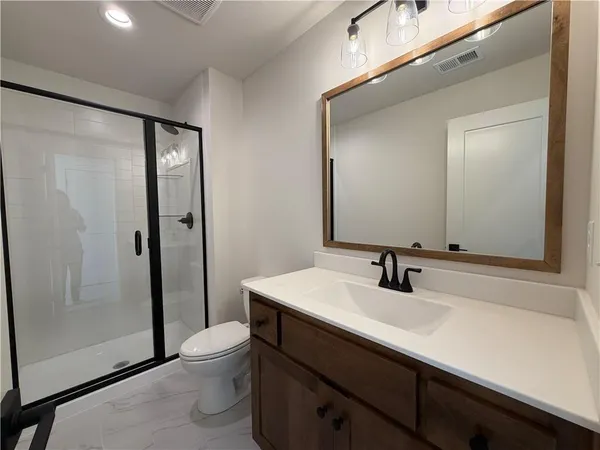 $669,950 | 10411 North Liberty Street, Kansas City, MO 64155