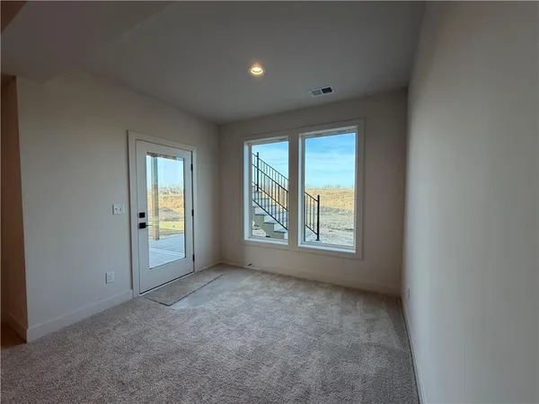 $669,950 | 10411 North Liberty Street, Kansas City, MO 64155