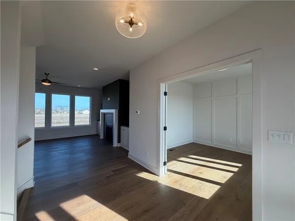 $669,950 | 10411 North Liberty Street, Kansas City, MO 64155