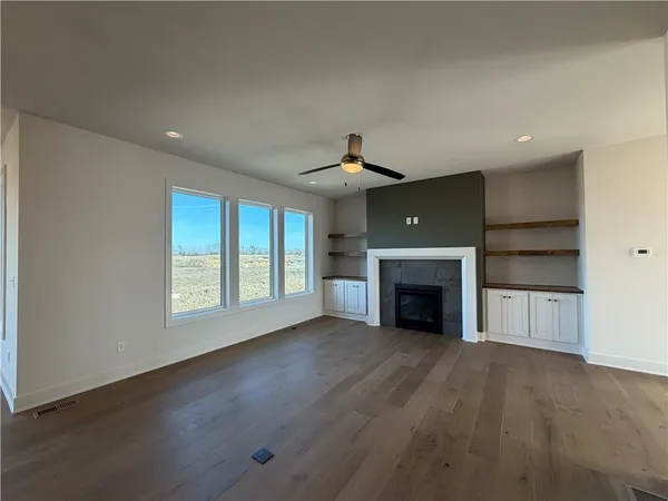 $669,950 | 10411 North Liberty Street, Kansas City, MO 64155