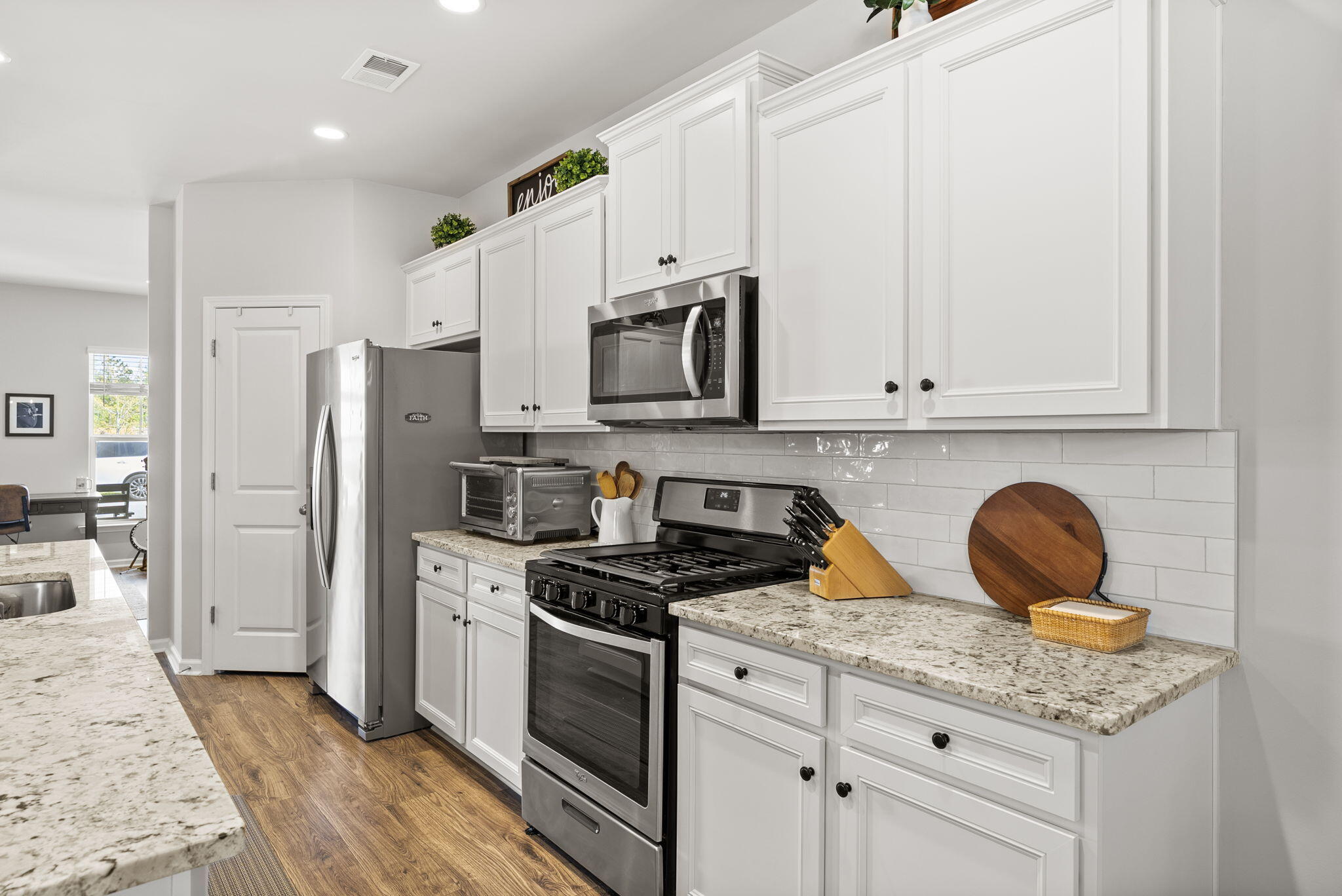 185 Hayworth Road Summerville, SC 29486 - Photo 15 of 66 Kitchen