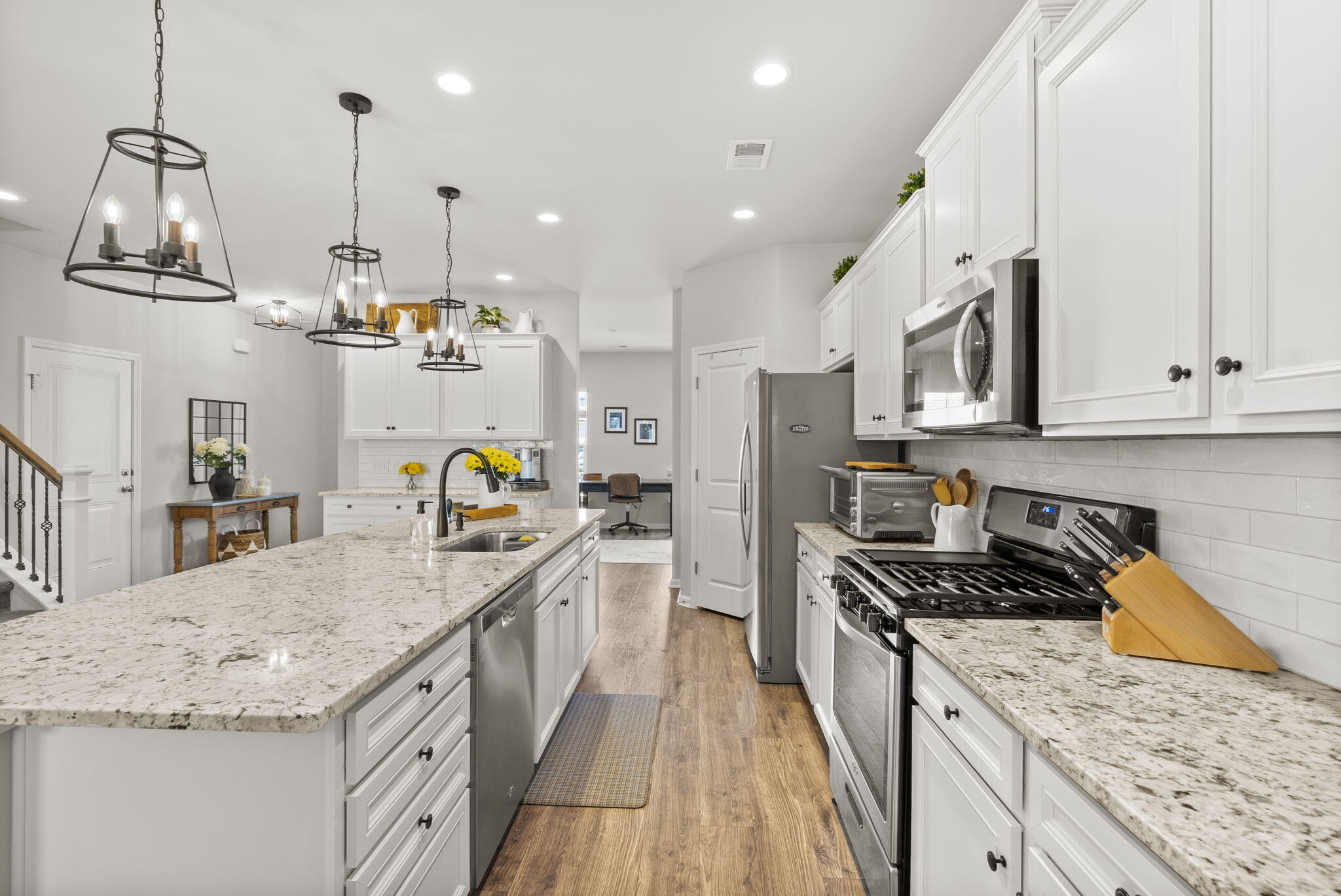 185 Hayworth Road Summerville, SC 29486 - Photo 18 of 66 Kitchen