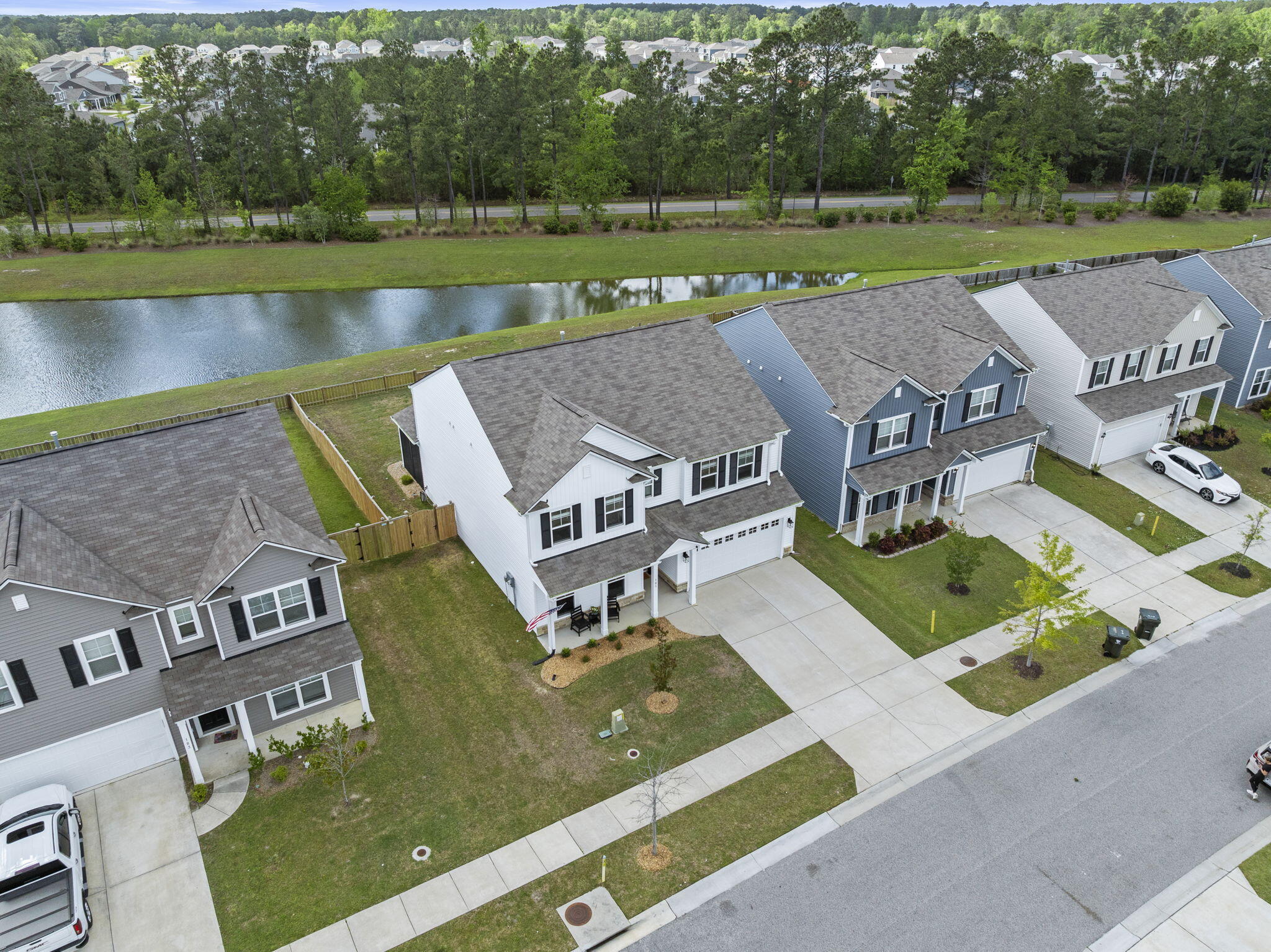 185 Hayworth Road Summerville, SC 29486 - Photo 5 of 66 Front of Home