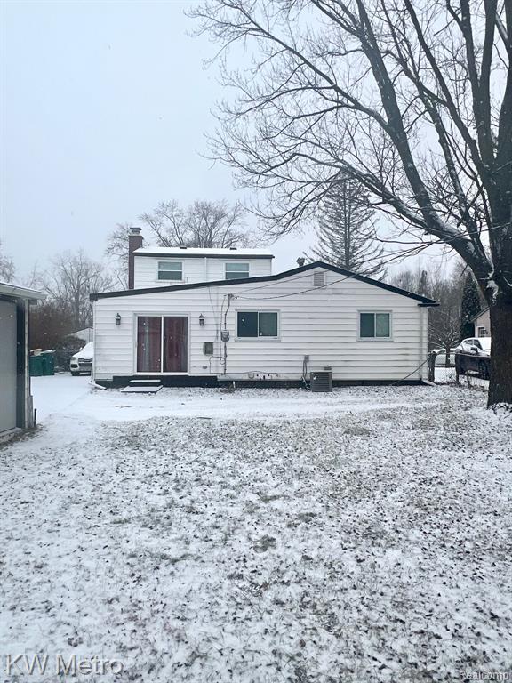 15793 Colbert Street Romulus, MI 48174 - Photo 3 of 29