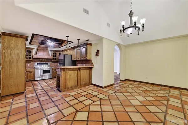 $290,000 | 701 Camellia Avenue, McAllen, TX 78501