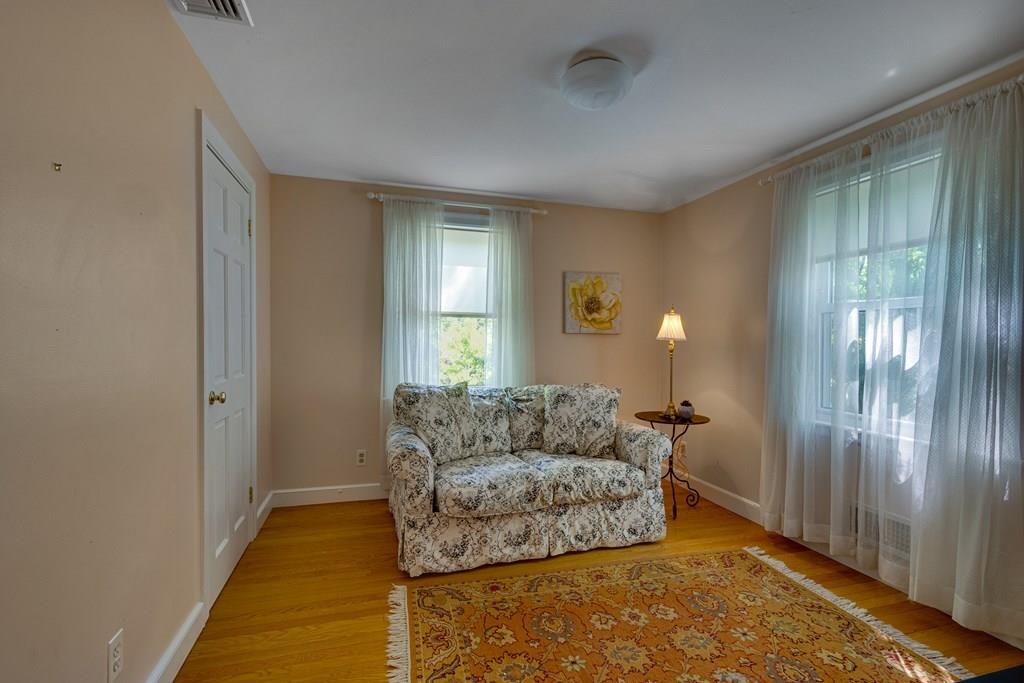 41 Maurice Road Wellesley, MA 02482 - Photo 20 of 28