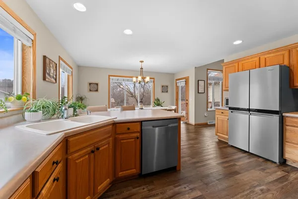 $425,000 | 1422 Ridgeview Drive, Reedsburg, WI 53959