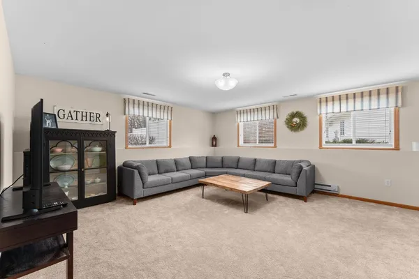 $425,000 | 1422 Ridgeview Drive, Reedsburg, WI 53959