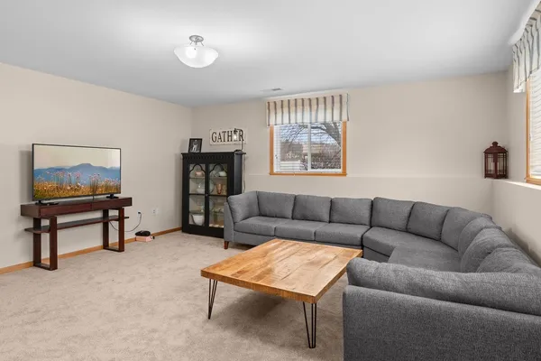 $425,000 | 1422 Ridgeview Drive, Reedsburg, WI 53959