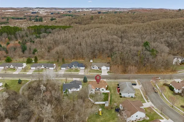 $425,000 | 1422 Ridgeview Drive, Reedsburg, WI 53959