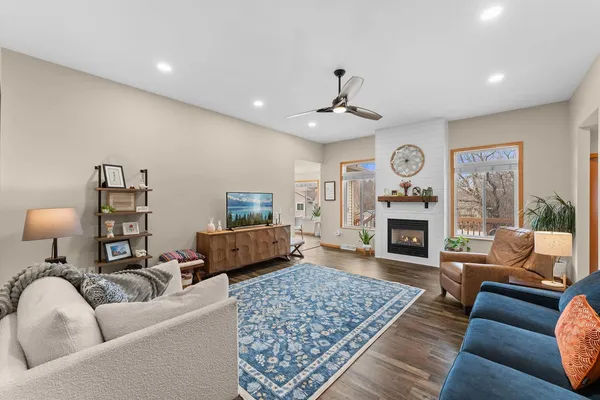 $425,000 | 1422 Ridgeview Drive, Reedsburg, WI 53959