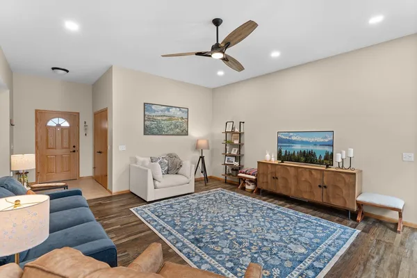 $425,000 | 1422 Ridgeview Drive, Reedsburg, WI 53959