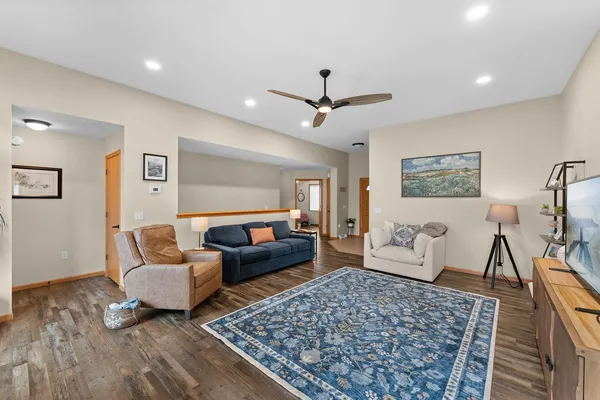 $425,000 | 1422 Ridgeview Drive, Reedsburg, WI 53959
