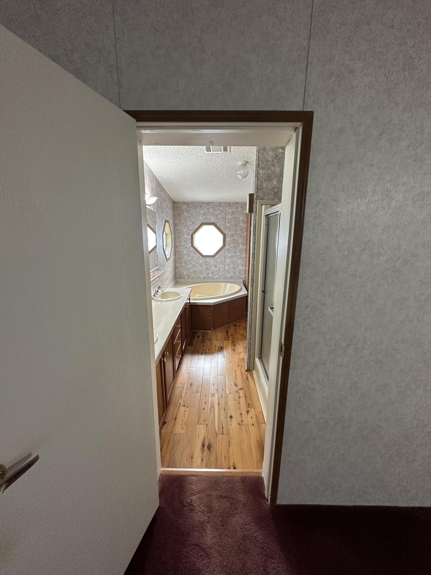 618 Oakridge Road DeFuniak Springs, FL 32433 - Photo 22 of 46 a view of entryway