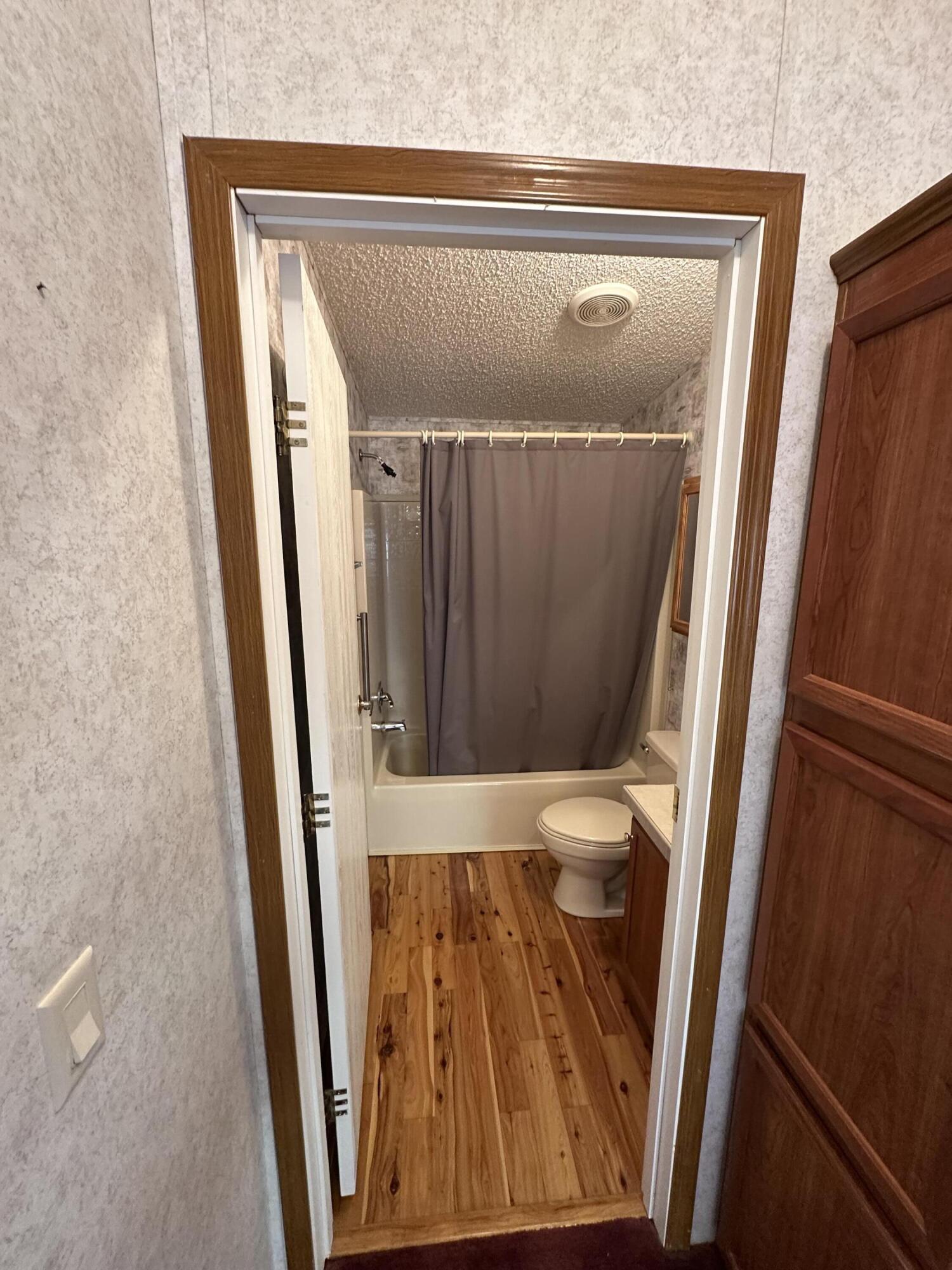 618 Oakridge Road DeFuniak Springs, FL 32433 - Photo 30 of 46 a view of balcony