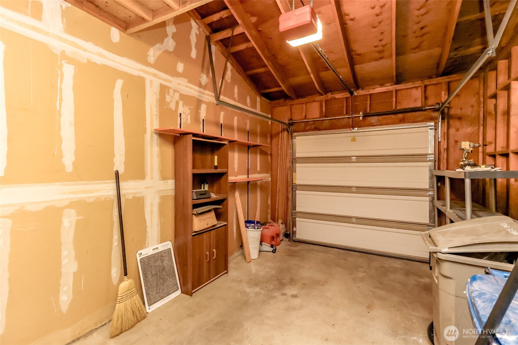 25014 Lake Fenwick Road, Unit 28 Kent, WA 98032 - Photo 32 of 35