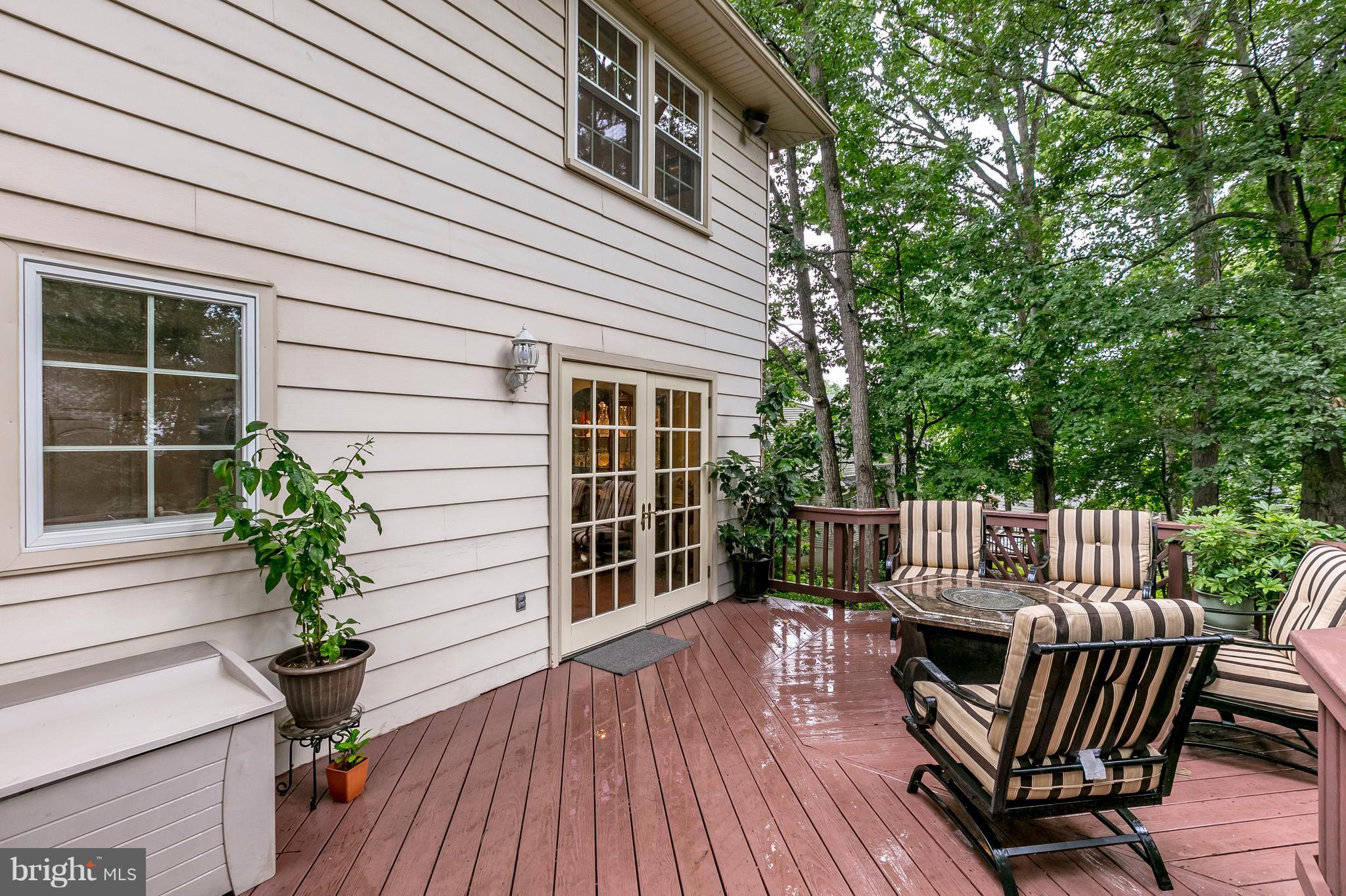 9024 Edgepark Road Vienna, VA 22182 - Photo 25 of 29 Exterior (Rear)