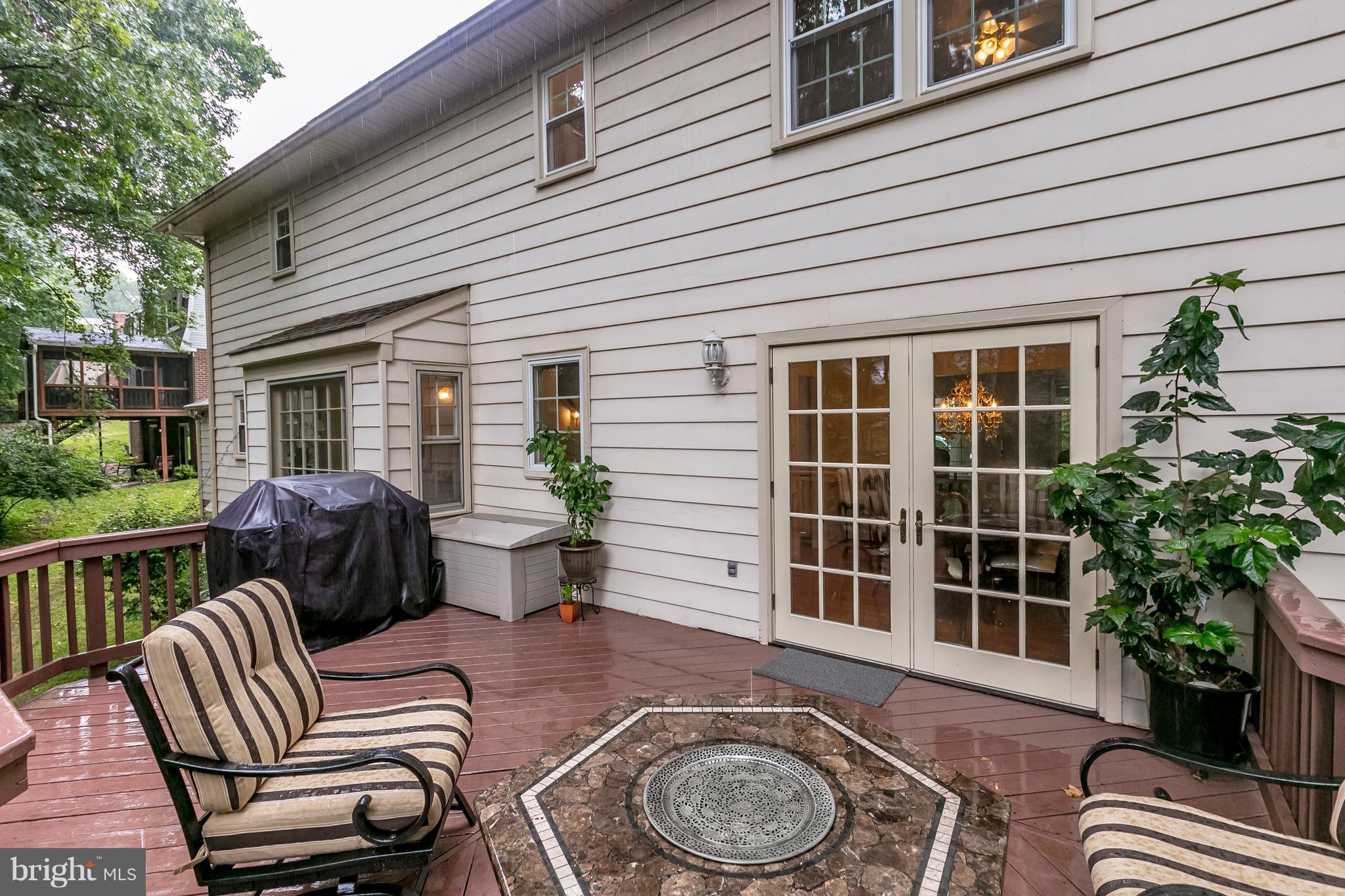 9024 Edgepark Road Vienna, VA 22182 - Photo 26 of 29 Exterior (Rear)