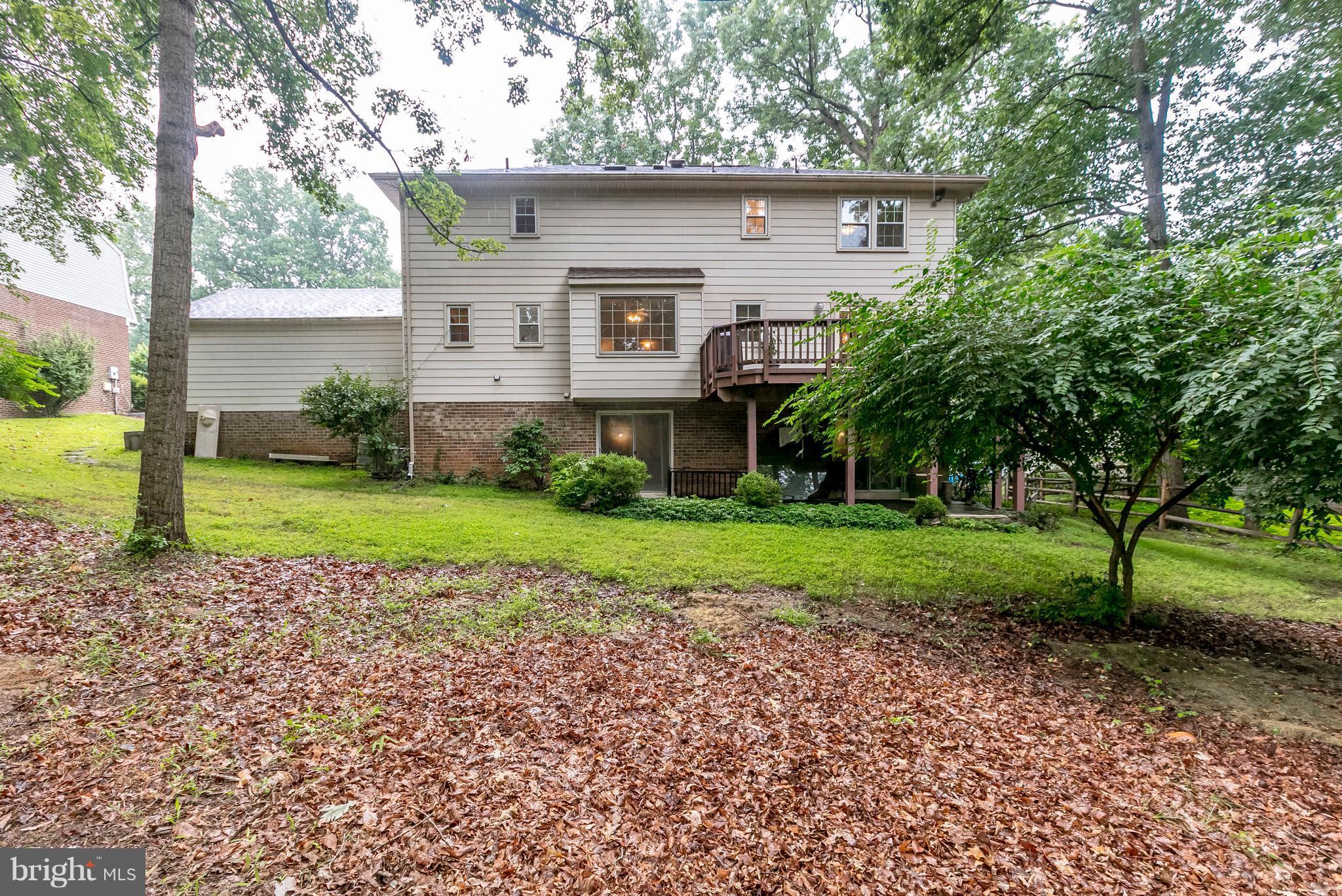 9024 Edgepark Road Vienna, VA 22182 - Photo 28 of 29 Exterior (Rear)