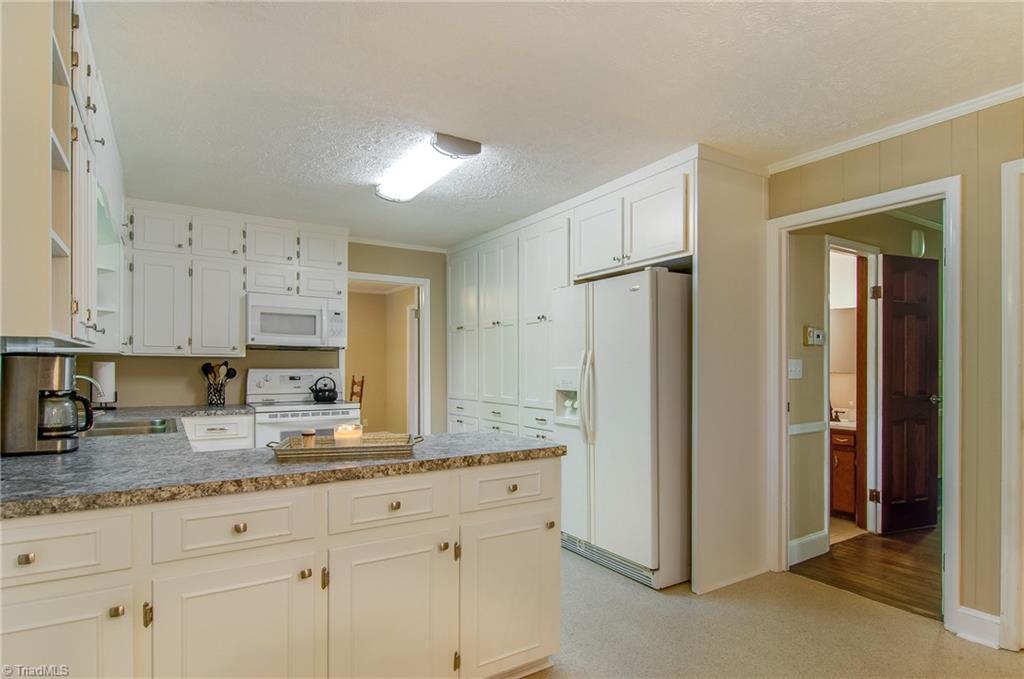 1390 Ridge Road Pine Hall, NC 27042 - Photo 16 of 30