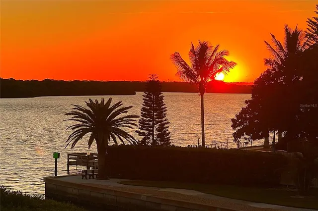 $778,000 | 4500 Gulf Of Mexico Drive, Unit 206, Longboat Key, FL 34228