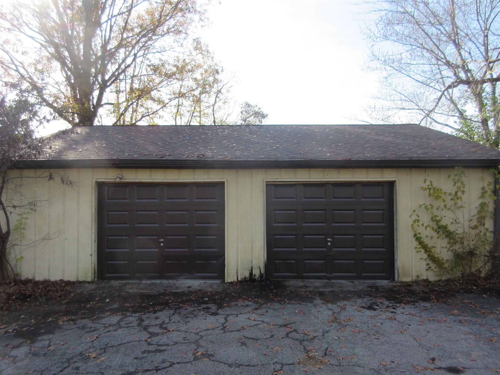 1110 Fowler Street Old Hickory, TN 37138 - Photo 4 of 6 Two car garage divided down the middle so you can rent 1 space to each side.