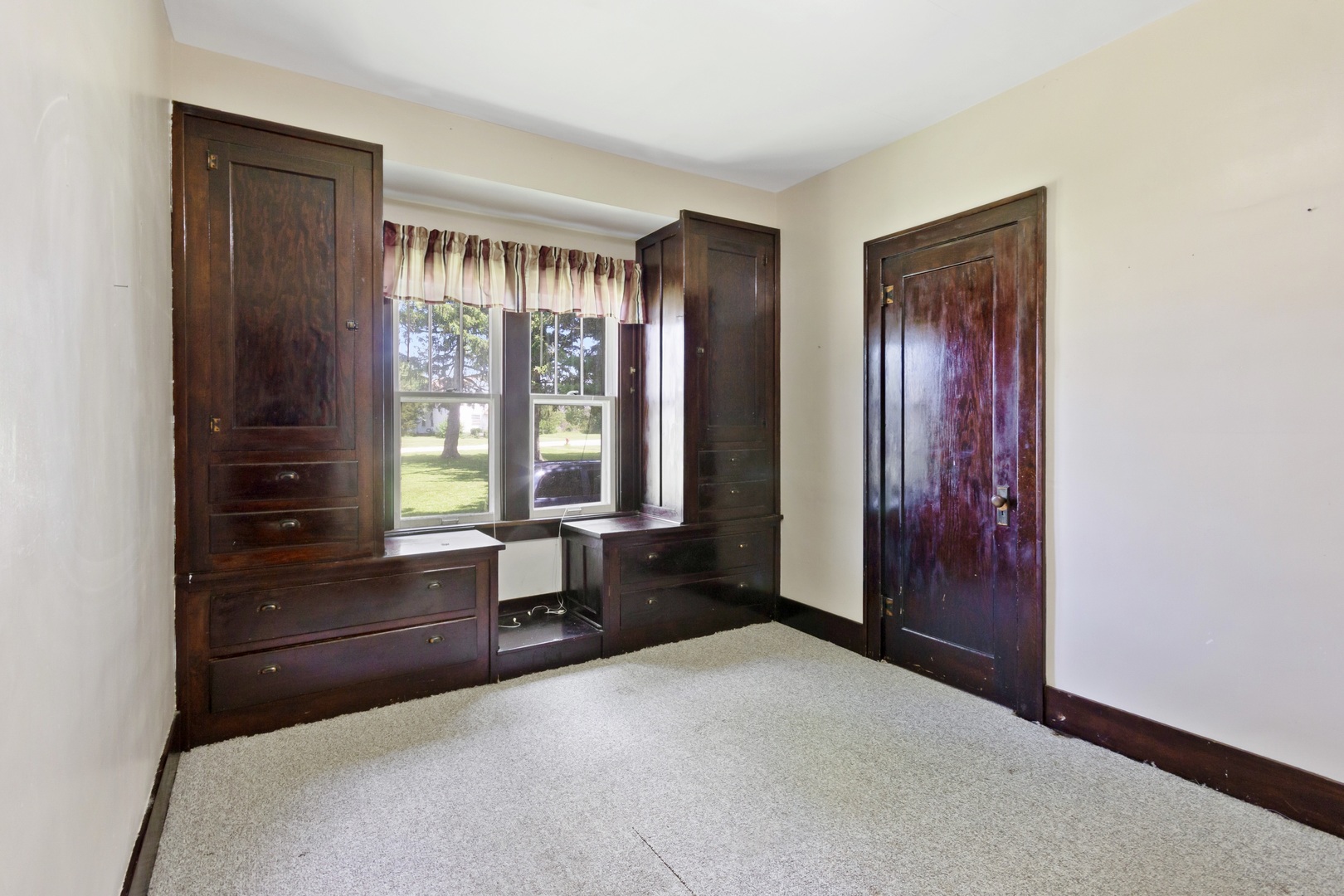 311 North Front Road Danforth, IL 60930 - Photo 9 of 16