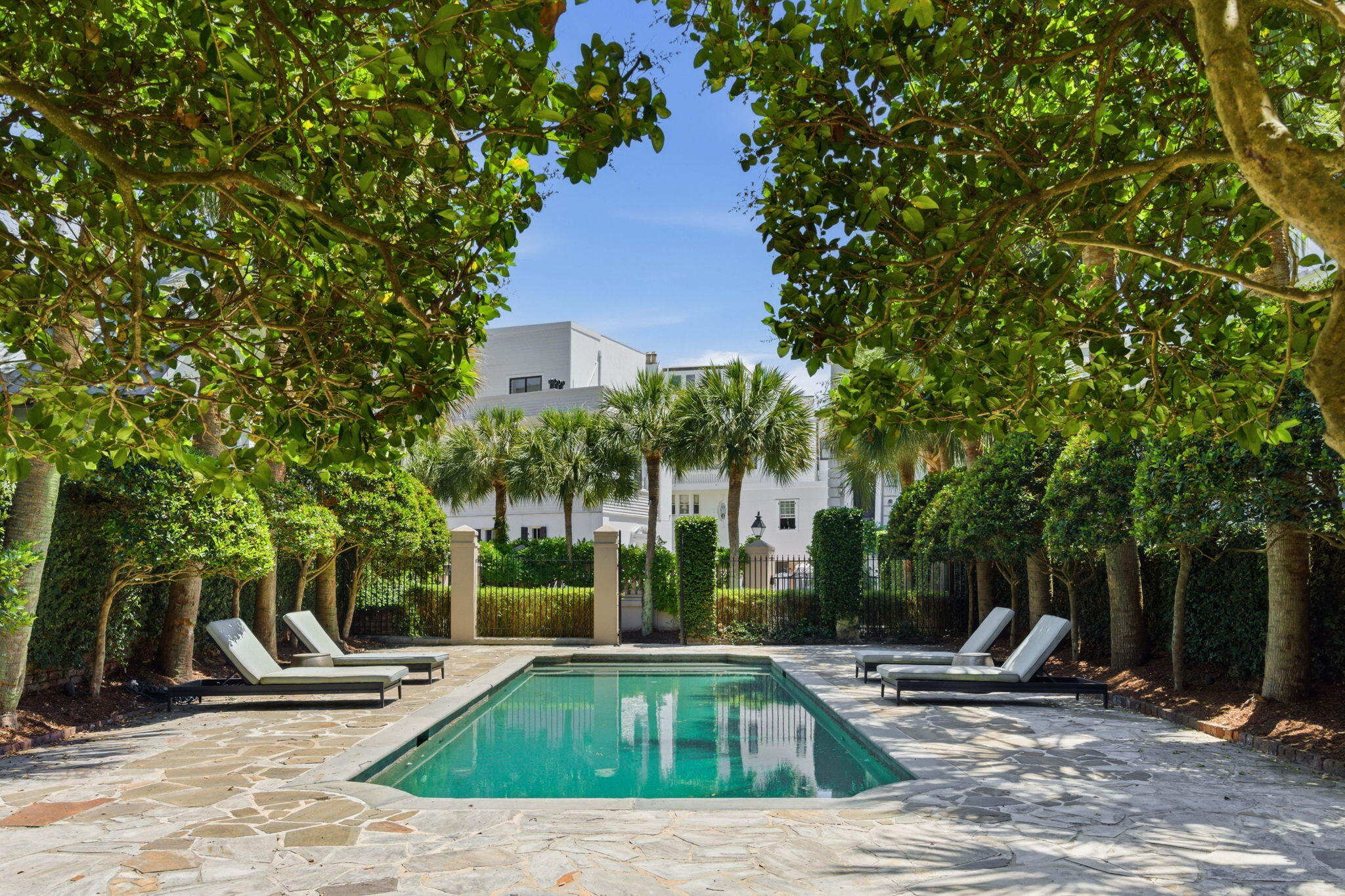 2 Water Street Charleston, SC 29401 - Photo 97 of 107 Pool