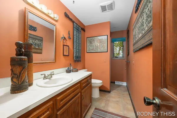 $405,000 | 1445 Ridgewood Drive, Jenison, MI 49428