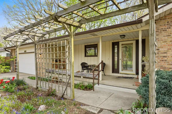 $405,000 | 1445 Ridgewood Drive, Jenison, MI 49428