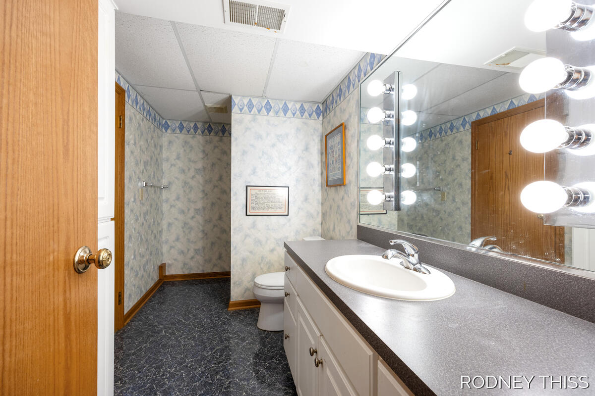 1445 Ridgewood Drive Jenison, MI 49428 - Photo 22 of 37 1445-Ridgewood_022