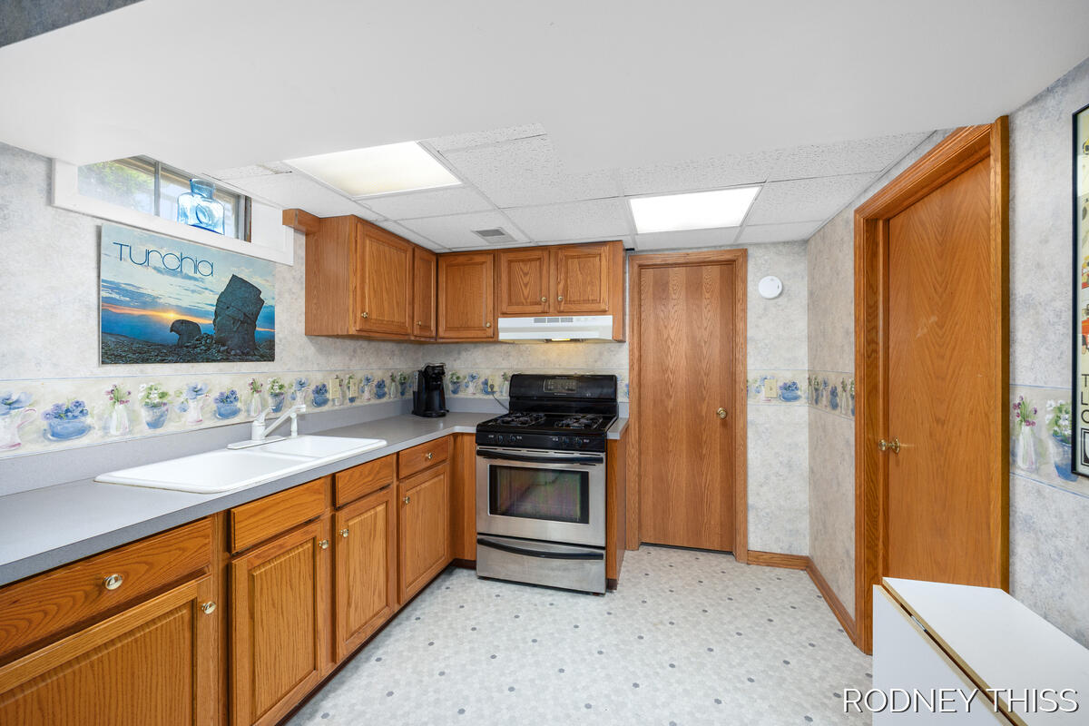 1445 Ridgewood Drive Jenison, MI 49428 - Photo 24 of 37 1445-Ridgewood_024