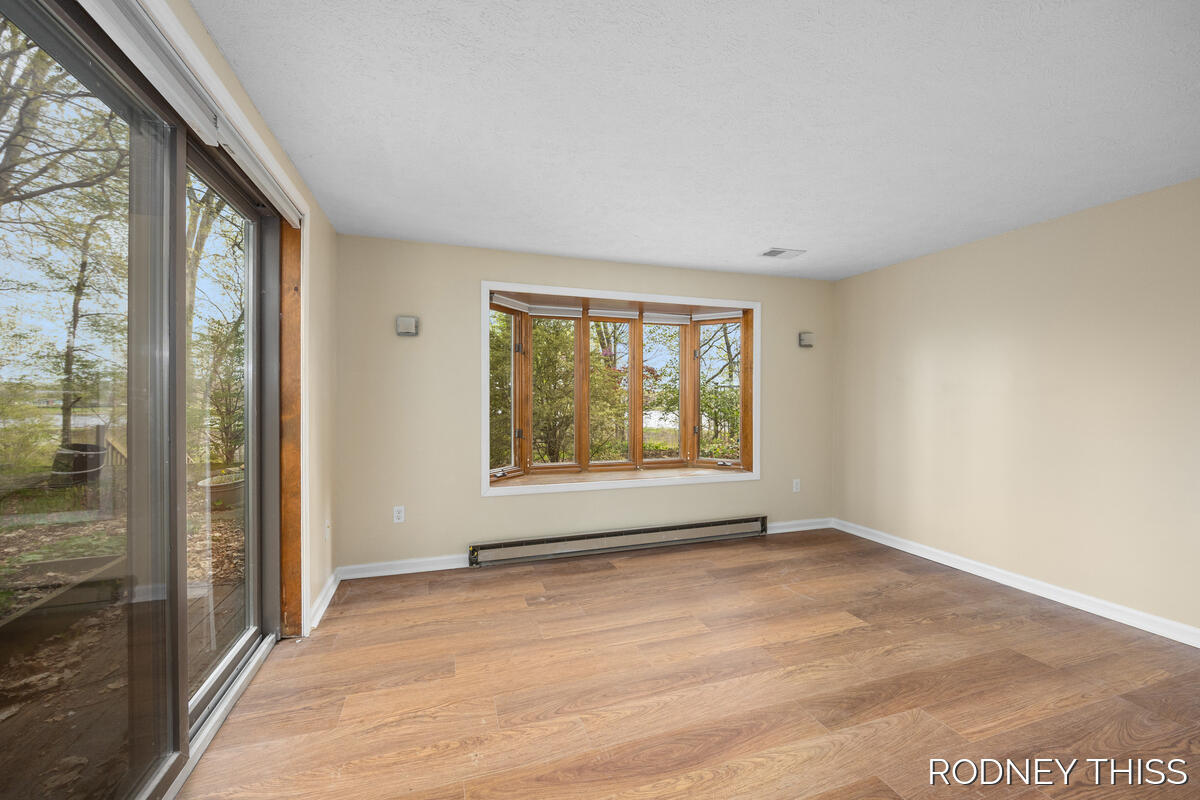 1445 Ridgewood Drive Jenison, MI 49428 - Photo 26 of 37 1445-Ridgewood_026