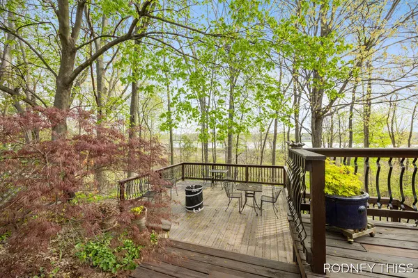 $405,000 | 1445 Ridgewood Drive, Jenison, MI 49428