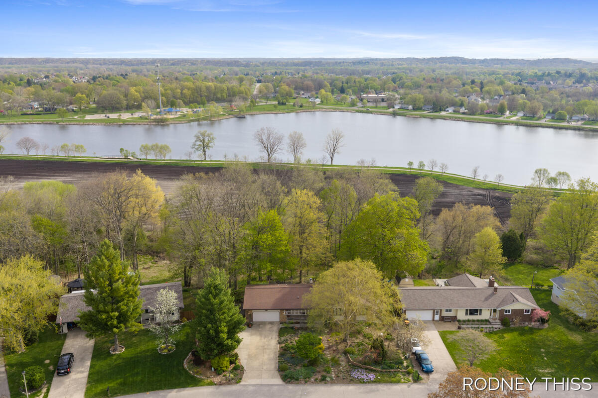 1445 Ridgewood Drive Jenison, MI 49428 - Photo 34 of 37 1445-Ridgewood_203