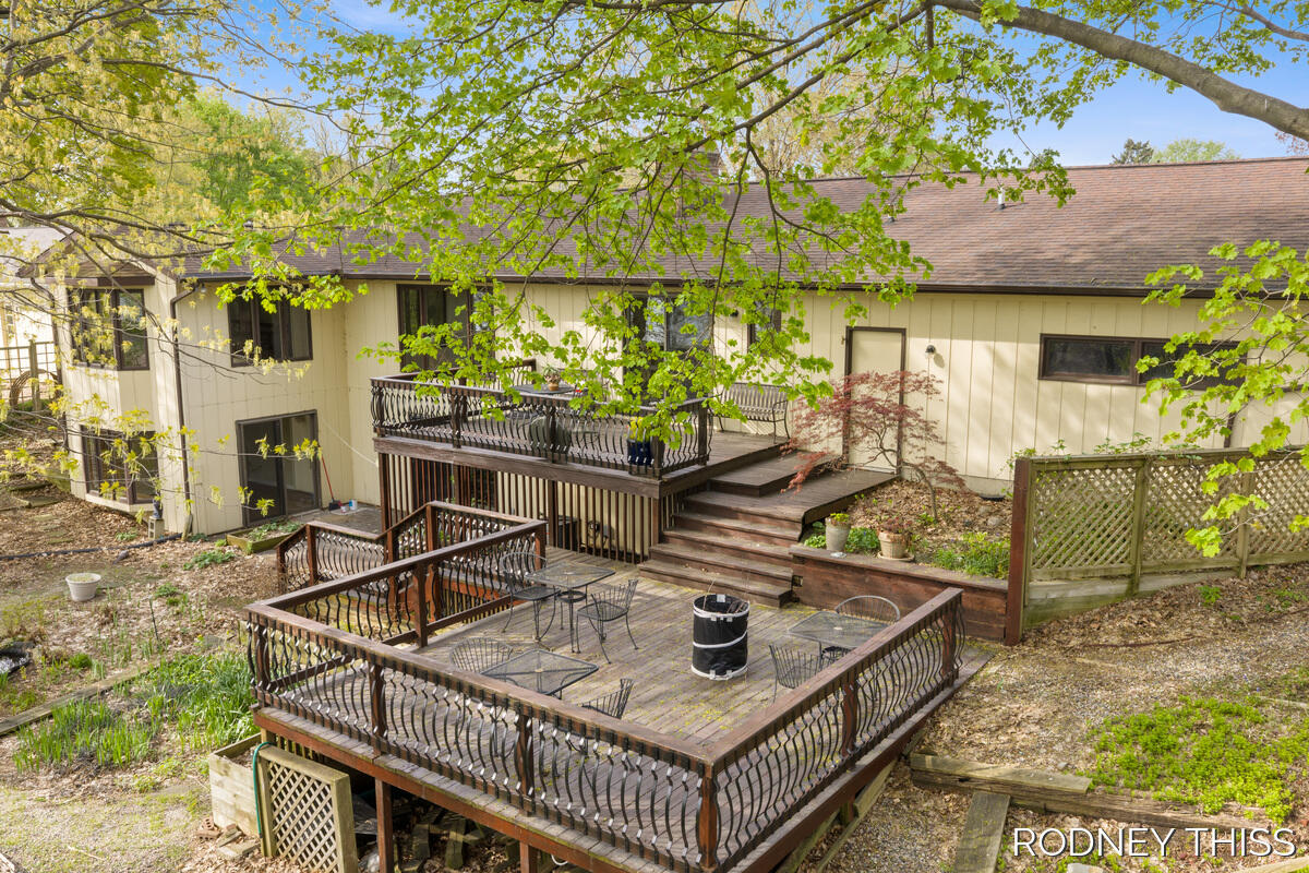 1445 Ridgewood Drive Jenison, MI 49428 - Photo 36 of 37 1445-Ridgewood_205