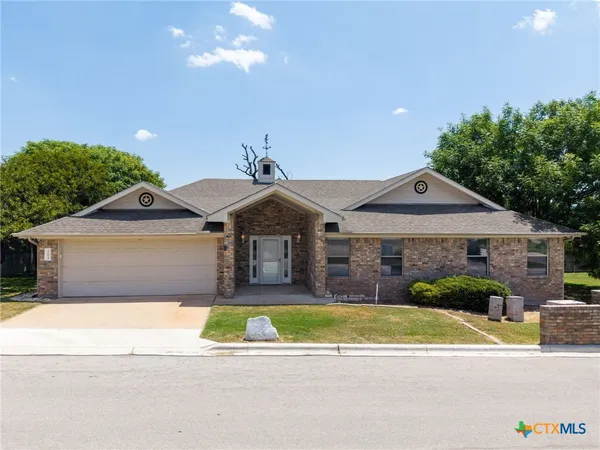 $342,900 | 1204 East Applewood Drive, Burnet, TX 78611
