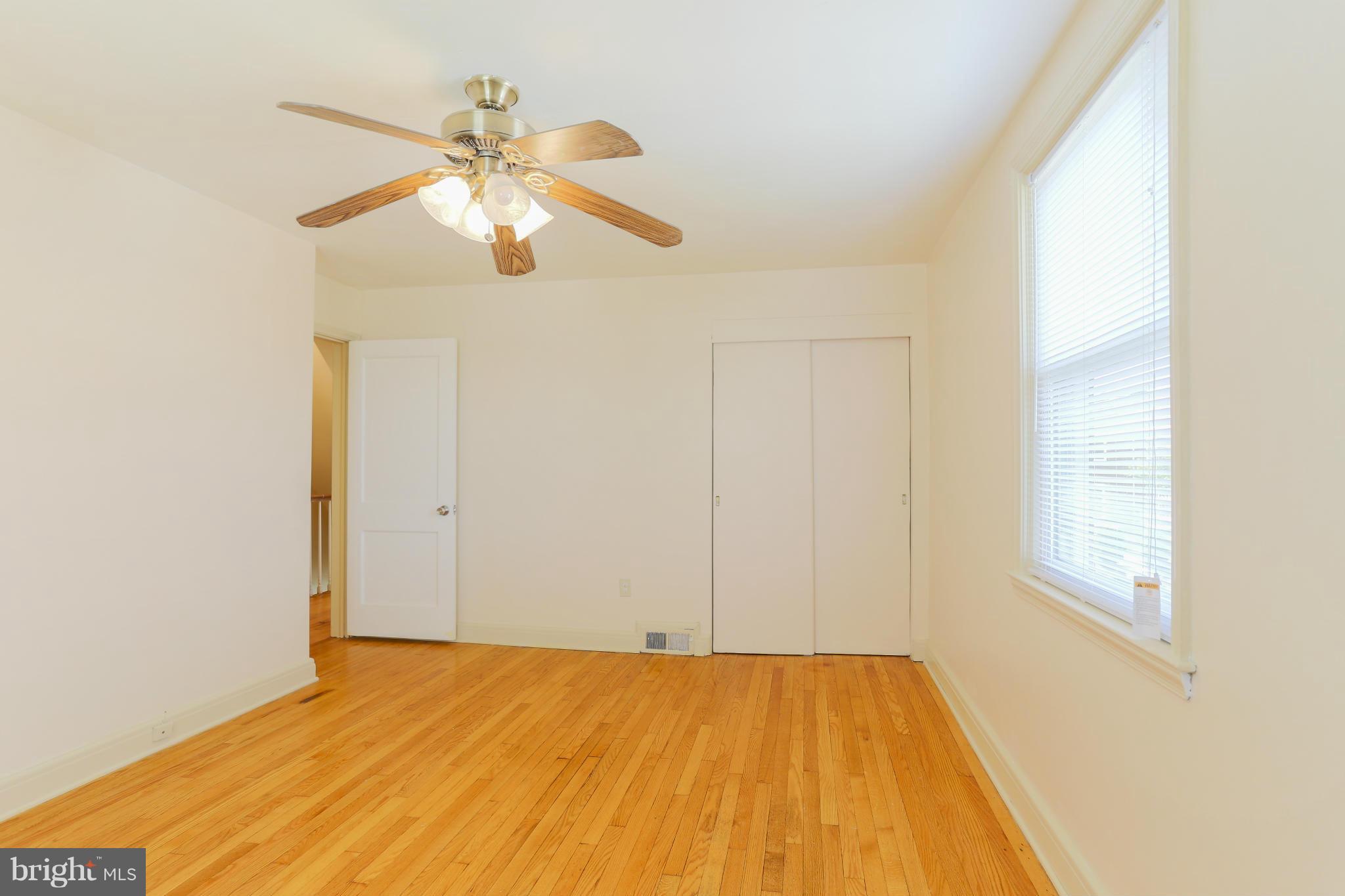 831 Stamford Road Baltimore, MD 21229 - Photo 21 of 29 Bedroom