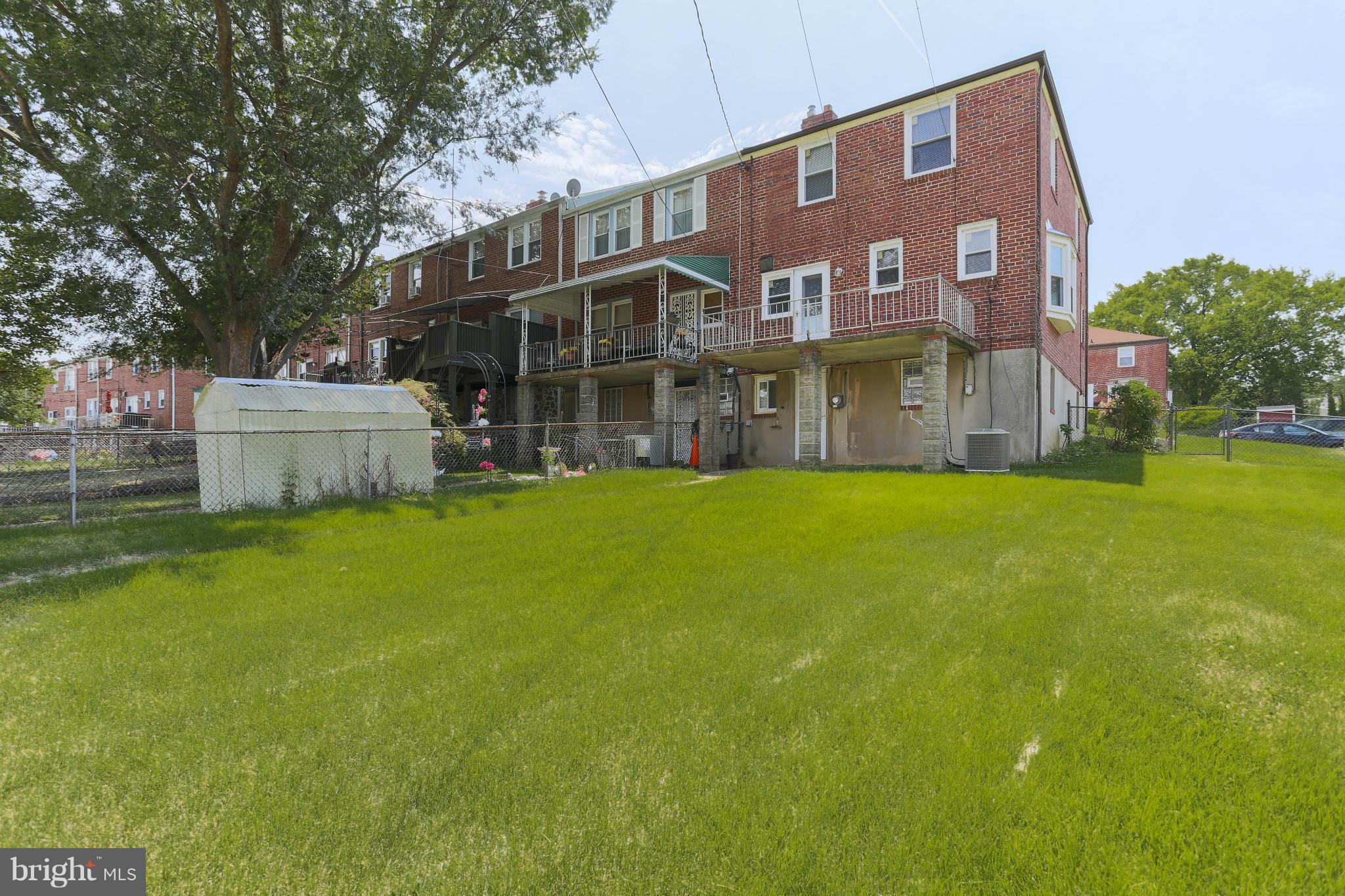 831 Stamford Road Baltimore, MD 21229 - Photo 27 of 29 Exterior (Rear)