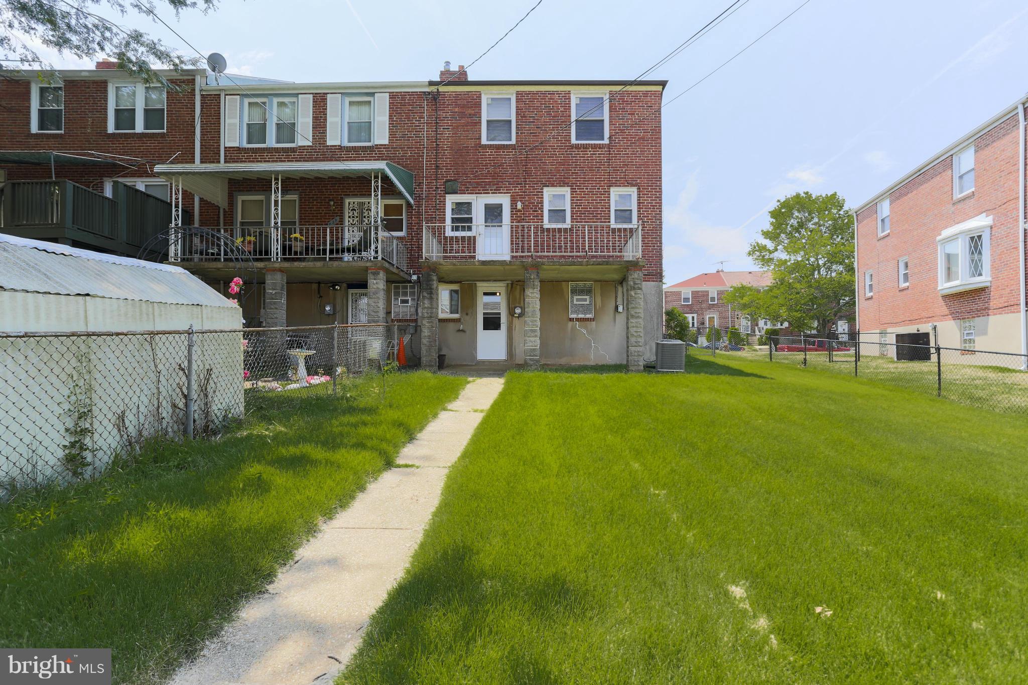 831 Stamford Road Baltimore, MD 21229 - Photo 28 of 29 Exterior (Rear)