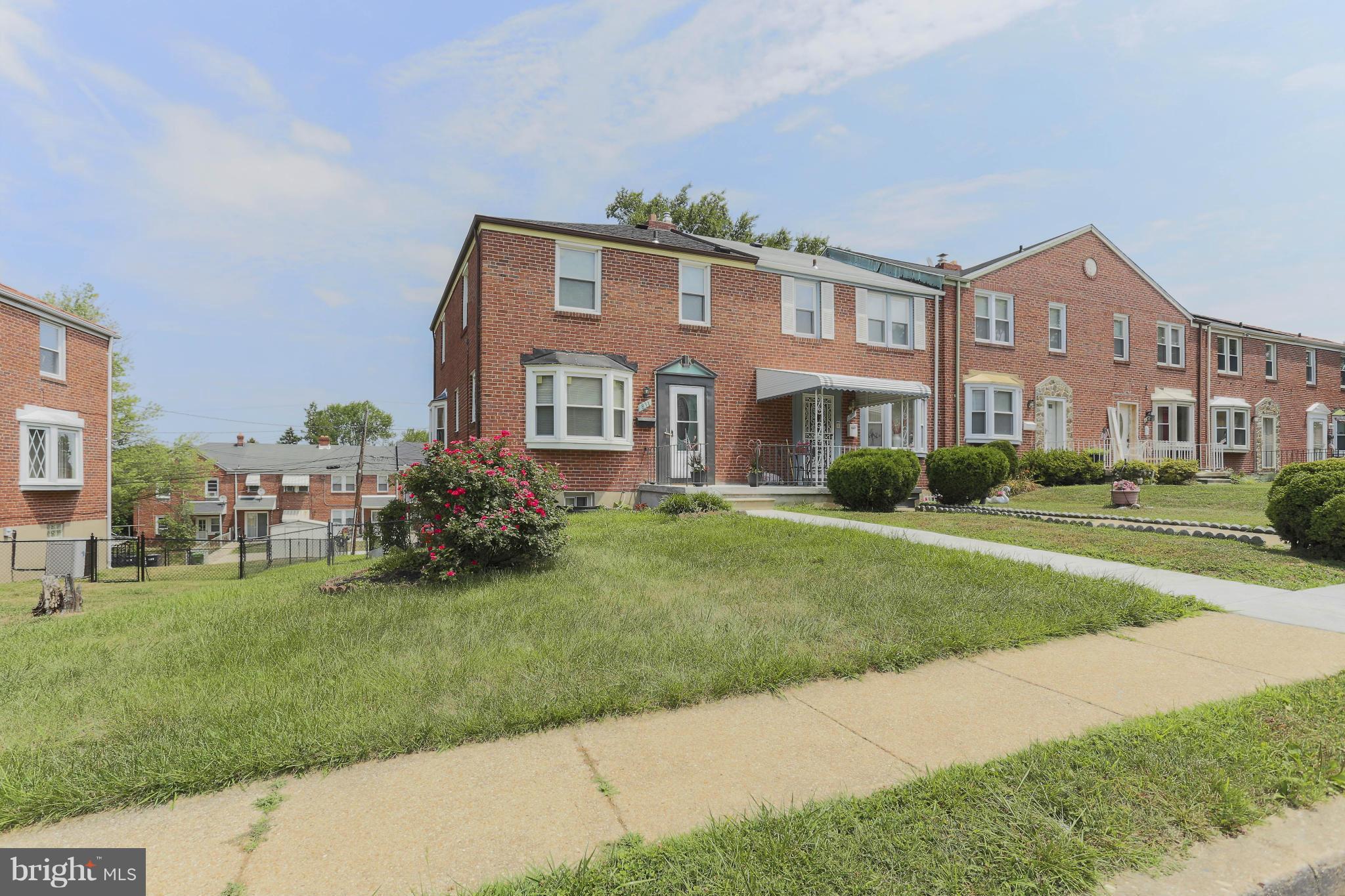 831 Stamford Road Baltimore, MD 21229 - Photo 29 of 29 Exterior (Front)