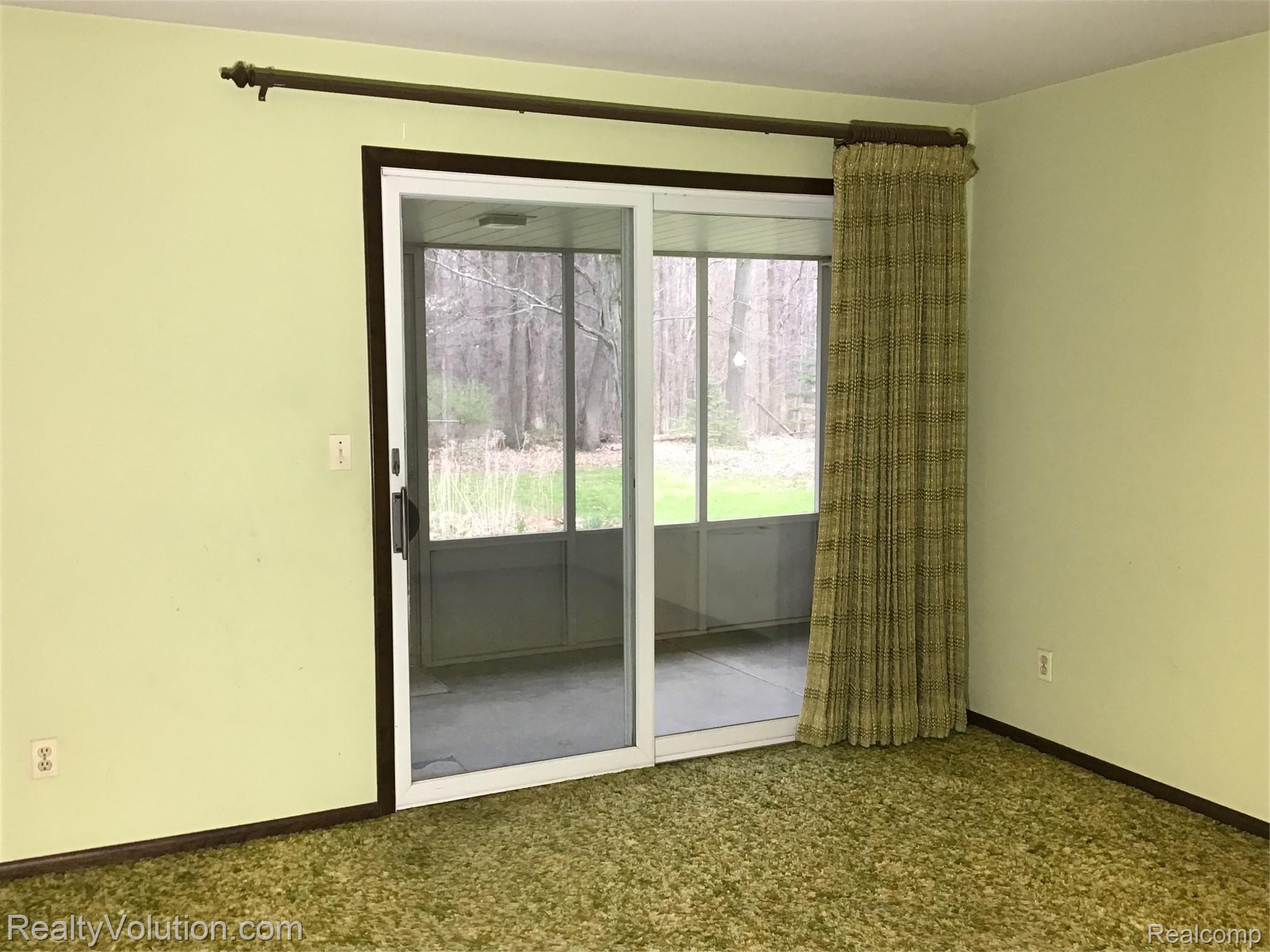 2260 South Lake George Road Metamora, MI 48455 - Photo 12 of 49 F5830566-93B7-42EC-BE28-8AA8A678DFAC.jpeg